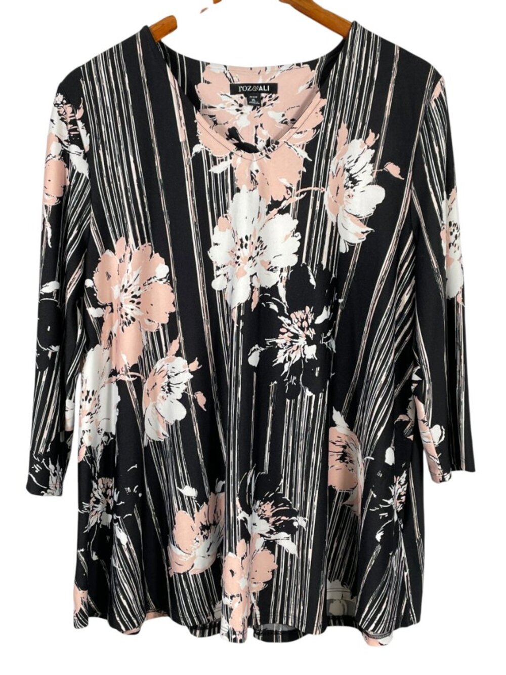 Roz & Ali Petite XL Floral Swing Top Black Pink 3/4 Sleeve Stretch - Picture 12 of 12